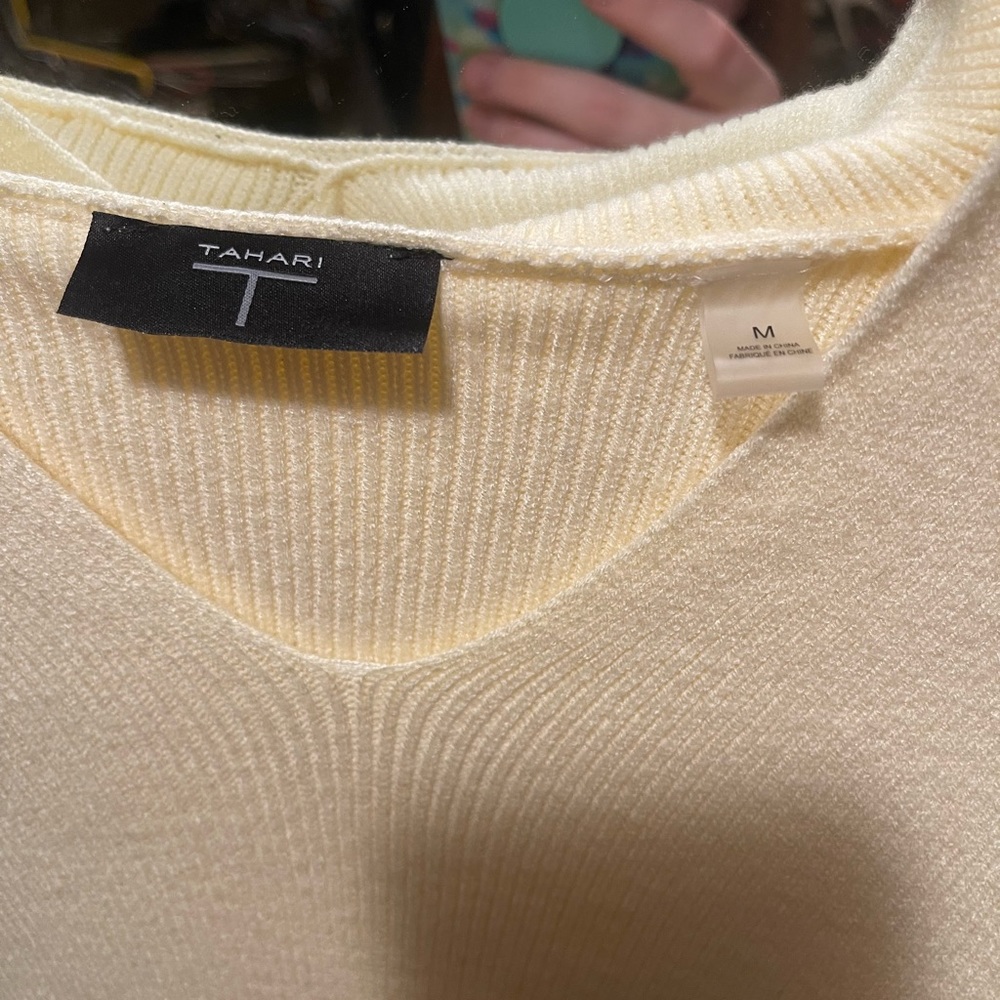Sweater - Picture 3 of 4